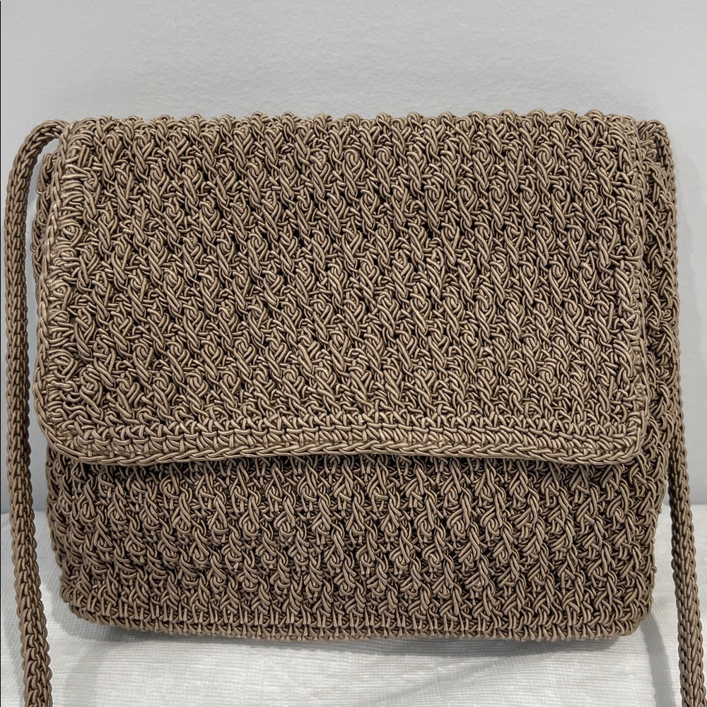 Liz Claiborne Shoulder Bag Crossbody Boho bohemian Natural Crochet Magnetic Snap
